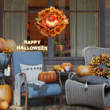 Laden Sie das Bild in den Galerie-Viewer, Halloween-Kranz mit Kürbisgesicht &amp; 44 LED-Lichtern – Flackernder Grusel für Tür, Fenster &amp; Kamin, 44 cm