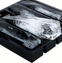 Laden Sie das Bild in den Galerie-Viewer, Coole Drinks, edle Form: 4er-Silikon-Eiswürfelform für extra lange Eiswürfel
