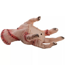 Laden Sie das Bild in den Galerie-Viewer, Halloween Grusel Hand vernarbt. Realistisch 21 cm mit Soundfunktioin
